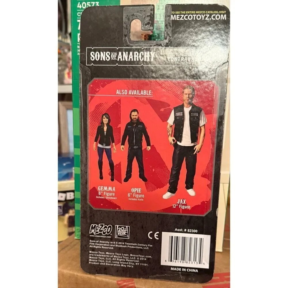 EXCL. Sons of Anarchy Gemma Teller w/Bloody BBQ Fork 6